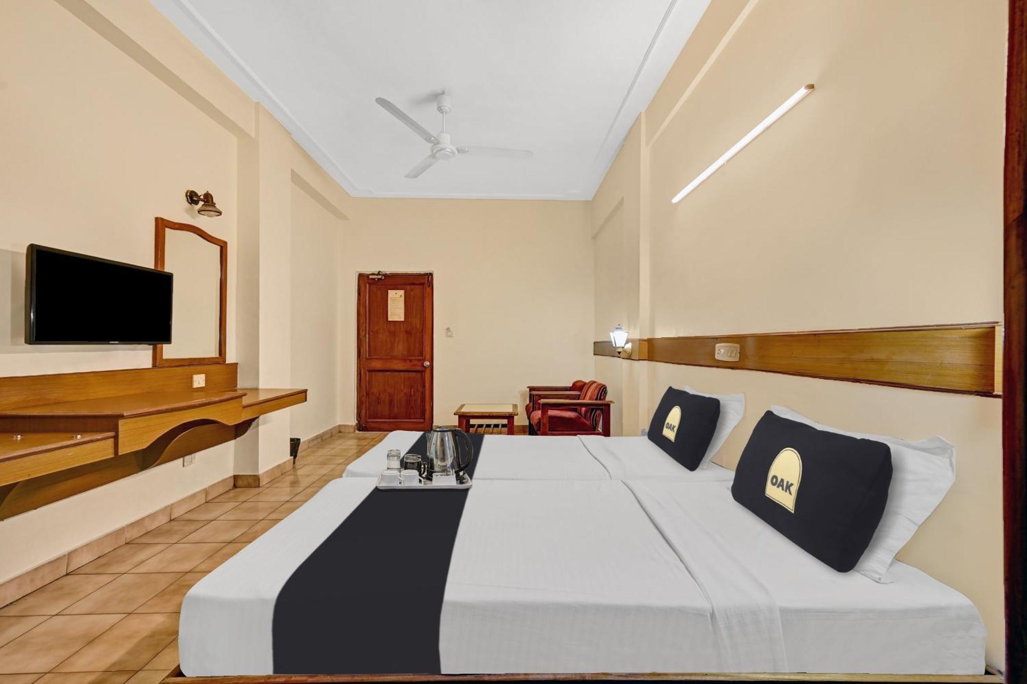 Super Townhouse Oak Hotel Belsons Taj Mahal Secundurabad Zewnętrze zdjęcie