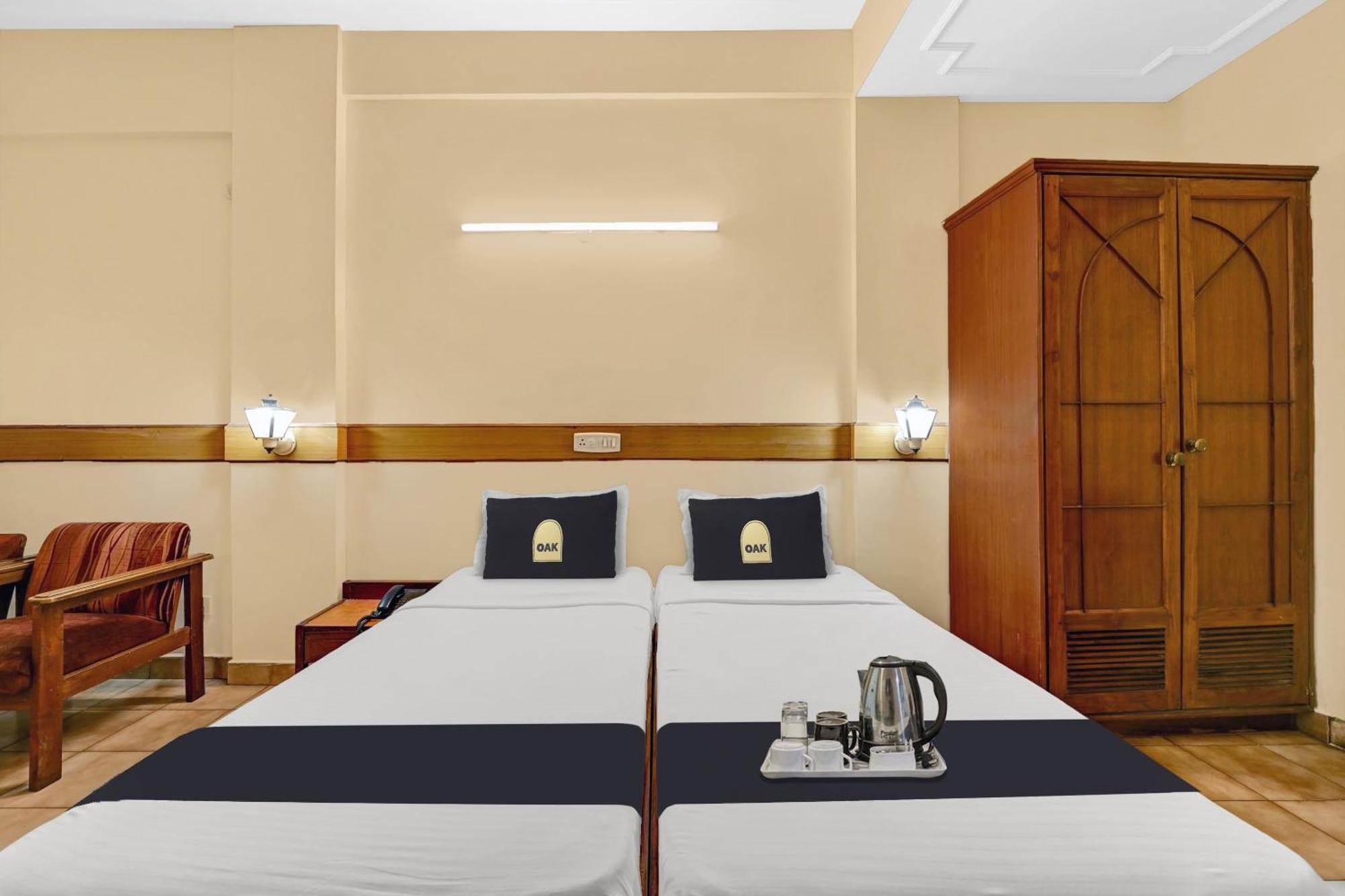Super Townhouse Oak Hotel Belsons Taj Mahal Secundurabad Zewnętrze zdjęcie